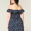 A-linjainen röyhelöinen minimekko A-linjainen röyhelöinen minimekko