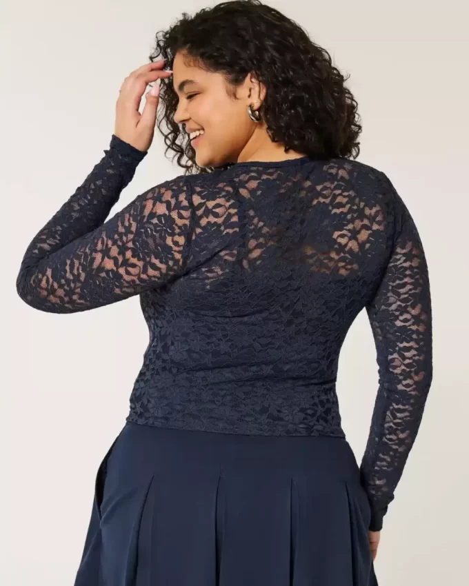 All-Over Lace Crew -toppi