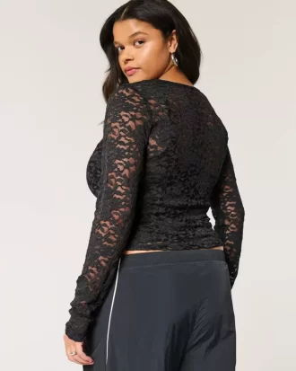 All-Over Lace Crew -toppi