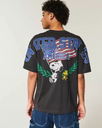 Boxy Snoopy USA Graphic T-paita