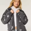 Brodeerattu Sherpa Fleece -takki Brodeerattu Sherpa Fleece -takki