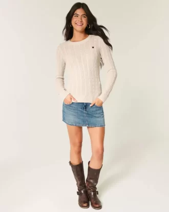 Cable-Knit Heart Crew -villapaita