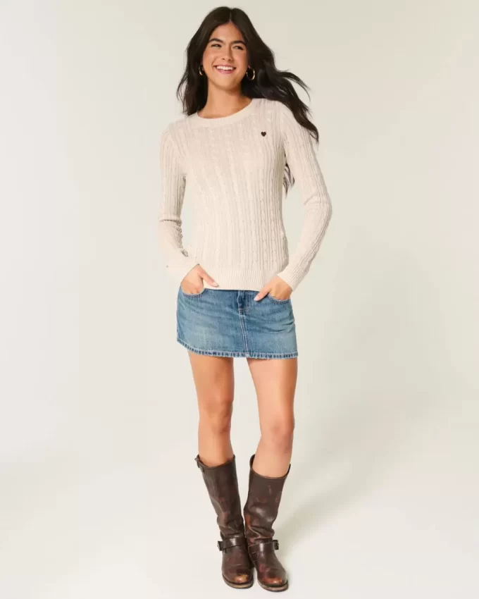 Cable-Knit Heart Crew -villapaita
