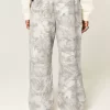 Camo Super Baggy collegehousut Camo Super Baggy collegehousut