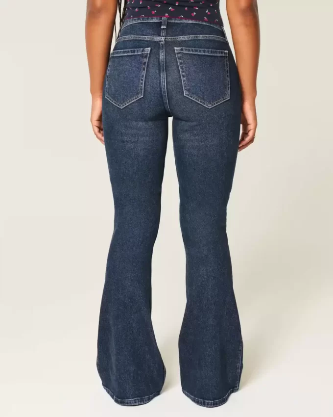 Curvy High-Rise Dark Wash Flare Farkut Curvy High-Rise Dark Wash Flare Farkut