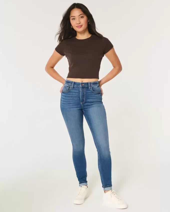 Curvy High-Rise Dark Wash Super Skinny Farkut Curvy High-Rise Dark Wash Super Skinny Farkut