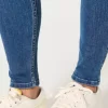 Curvy High-Rise Dark Wash Super Skinny Farkut Curvy High-Rise Dark Wash Super Skinny Farkut