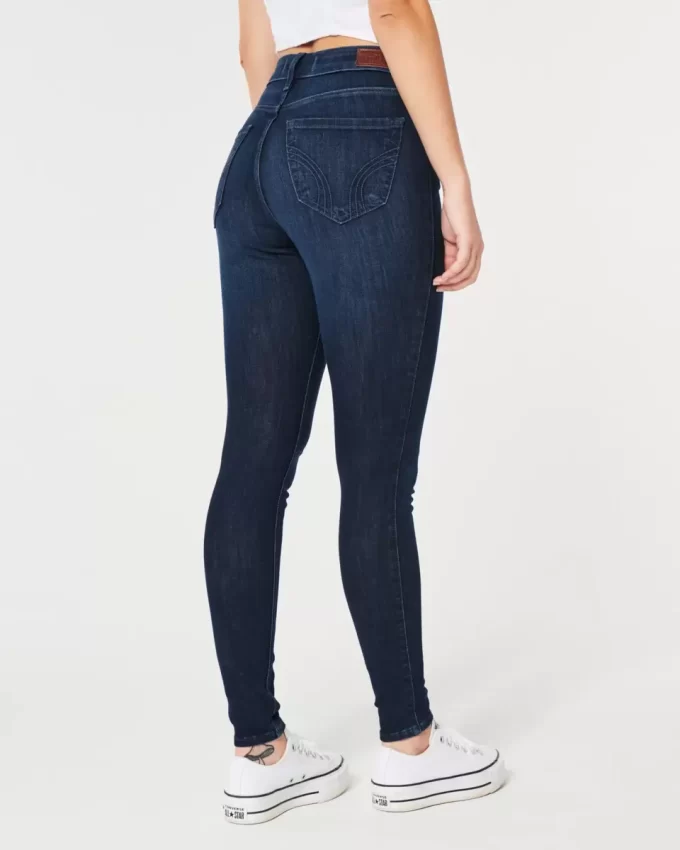 Curvy High-Rise Dark Wash Super Skinny Farkut Curvy High-Rise Dark Wash Super Skinny Farkut