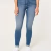 Curvy High-Rise Medium Wash Super Skinny Farkut Curvy High-Rise Medium Wash Super Skinny Farkut