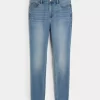 Curvy High-Rise Medium Wash Super Skinny Farkut Curvy High-Rise Medium Wash Super Skinny Farkut