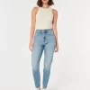 Curvy Ultra High-Rise Medium Wash Mom Farkut Curvy Ultra High-Rise Medium Wash Mom Farkut