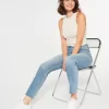 Curvy Ultra High-Rise Medium Wash Mom Farkut Curvy Ultra High-Rise Medium Wash Mom Farkut