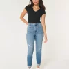 Curvy Ultra High-Rise repeytys Medium Wash Mom Farkut Curvy Ultra High-Rise repeytys Medium Wash Mom Farkut