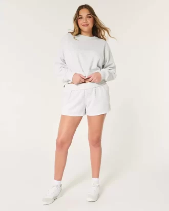 Easy Crew collegepaita ja fleece shortsit -paketti