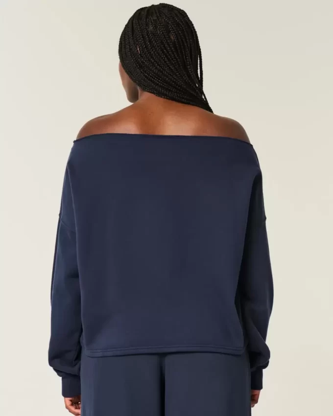 Easy Graphic Double Off-the-Shoulder collegepaita Easy Graphic Double Off-the-Shoulder collegepaita