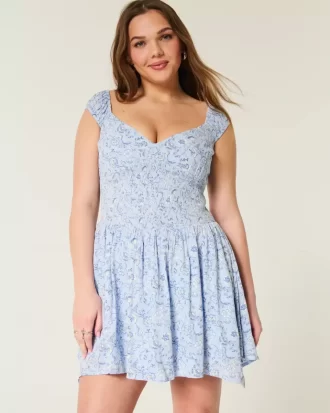 Epäsymmetrinen helma minimekko