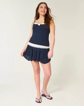 Epäsymmetrinen helma porrastettu Mini Skort
