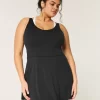 Gilly Hicks Active Boost -kerroksinen mekko Gilly Hicks Active Boost -kerroksinen mekko