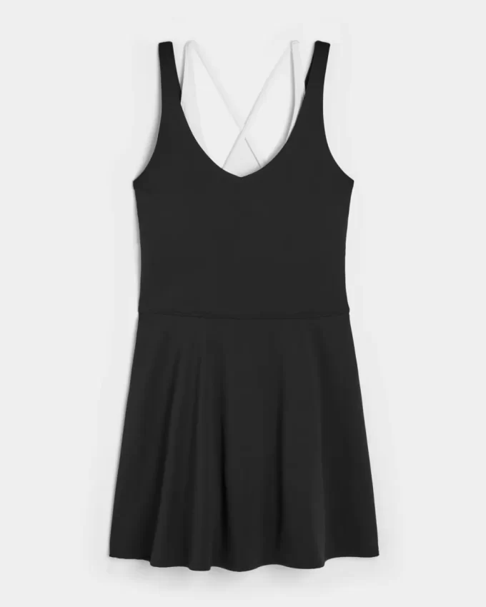 Gilly Hicks Active Boost -kerroksinen mekko Gilly Hicks Active Boost -kerroksinen mekko