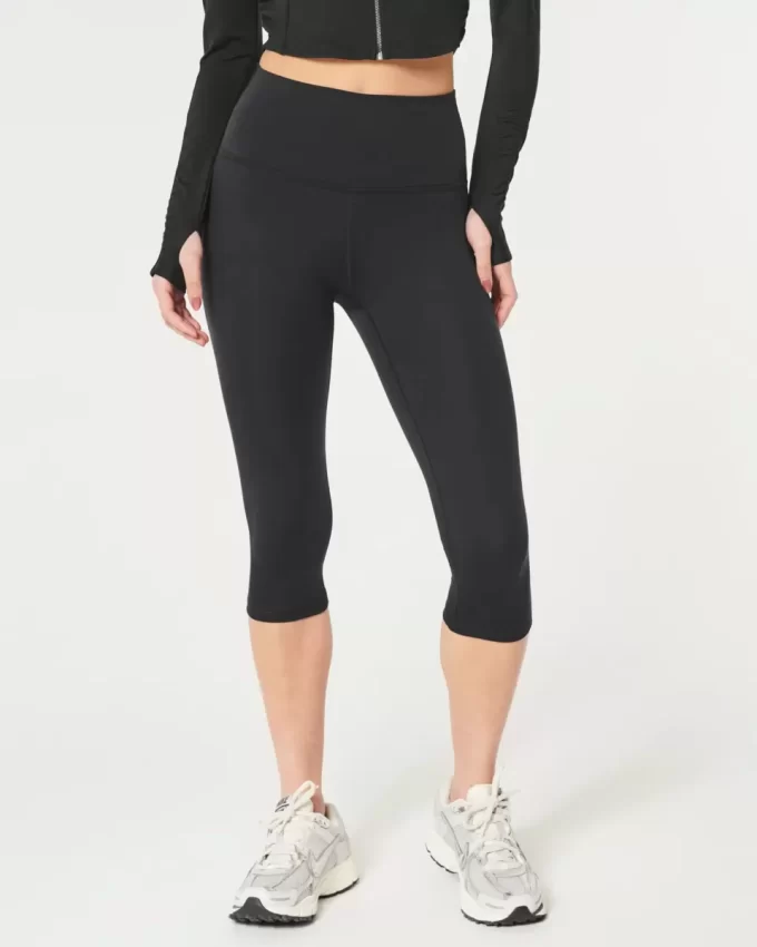 Gilly Hicks Active Recharge Capri -leggingsit