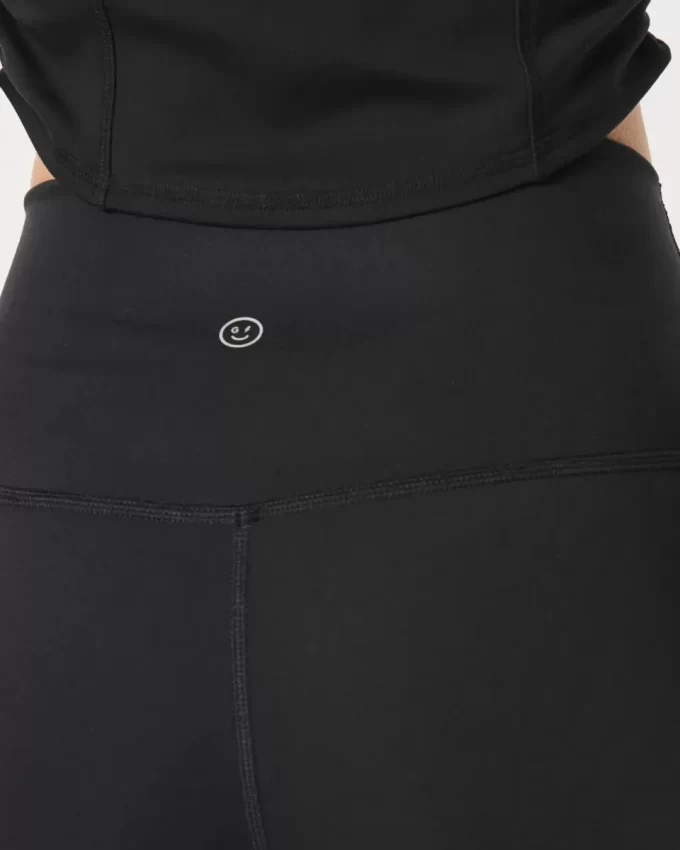 Gilly Hicks Active Recharge Capri -leggingsit