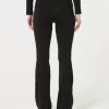 Gilly Hicks Active Recharge Flare leggingsit Gilly Hicks Active Recharge Flare leggingsit