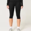 Gilly Hicks Active Recharge Foldover Waist Capri -housut