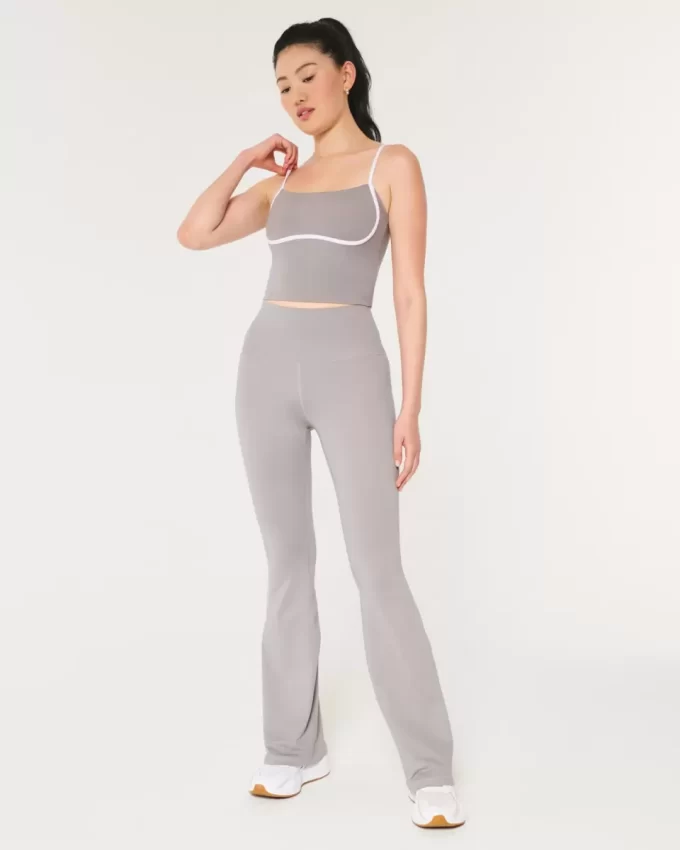 Gilly Hicks Active Recharge High-Rise flare leggingsit