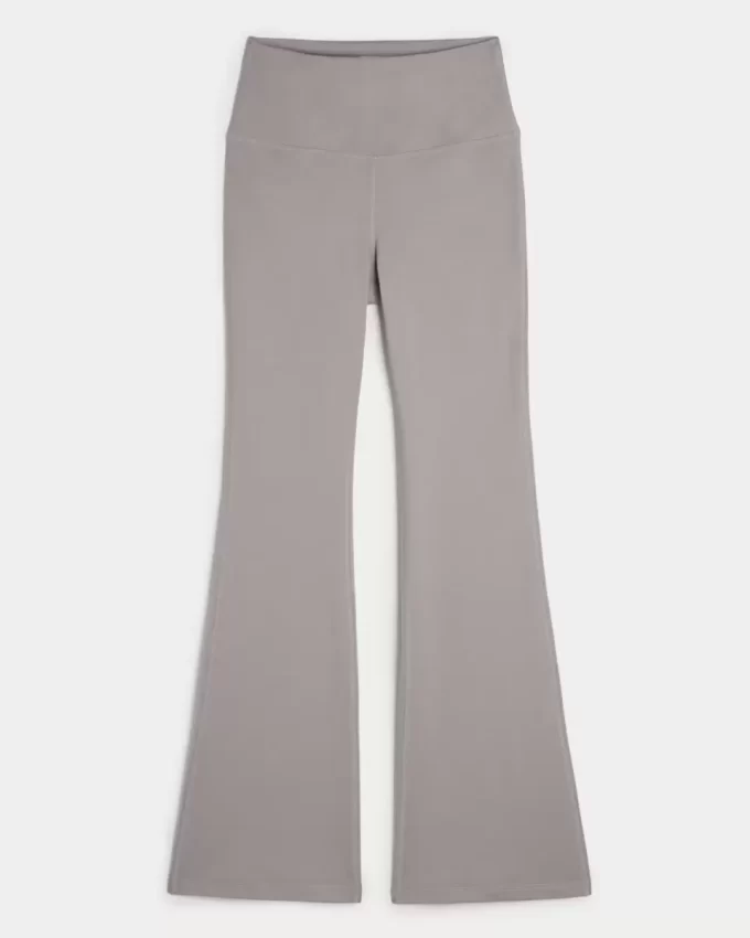 Gilly Hicks Active Recharge High-Rise flare leggingsit