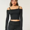 Gilly Hicks Active Recharge Off-the-Shoulder -toppi Gilly Hicks Active Recharge Off-the-Shoulder -toppi