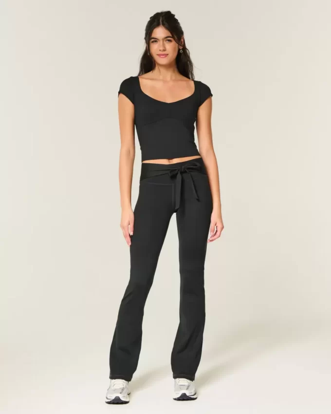 Gilly Hicks Active Recharge Tie-waist Boot leggingsit Gilly Hicks Active Recharge Tie-waist Boot leggingsit