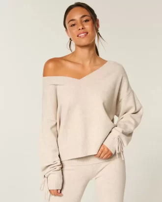 Gilly Hicks Cosy Off-the-Shoulder -neulepusero
