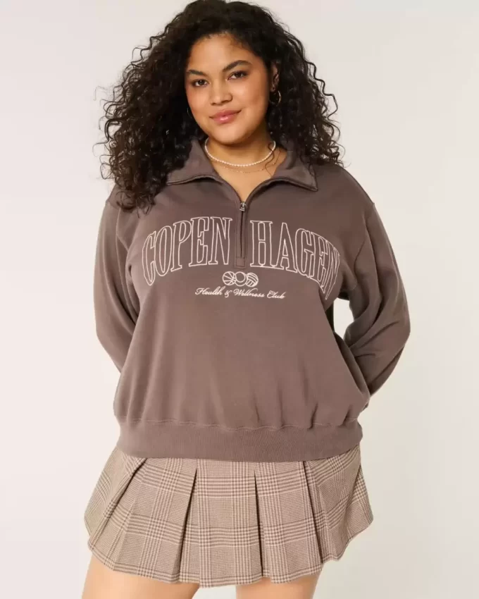 Helppo Copenhagen Graphic Half-Zip -huppari Helppo Copenhagen Graphic Half-Zip -huppari