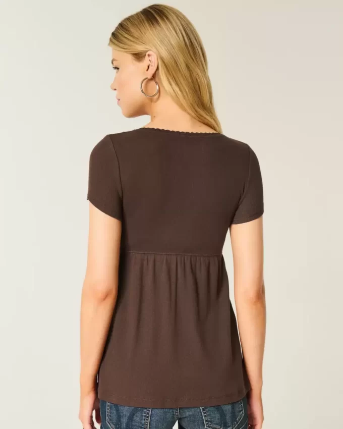 Helppo lyhythihainen pitsikoristelu Babydoll-toppi Helppo lyhythihainen pitsikoristelu Babydoll-toppi