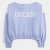 Helppo off-the-shoulder Chicago Graphic -huppari Helppo off-the-shoulder Chicago Graphic -huppari