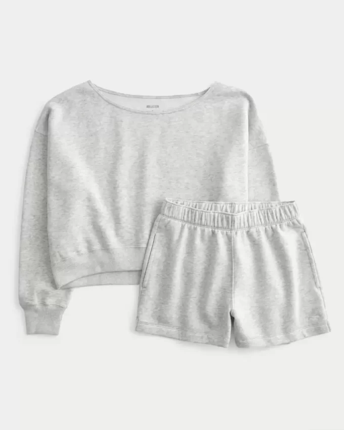 Helppo off-the-shoulder collegepaita ja fleece-shortsisetti Helppo off-the-shoulder collegepaita ja fleece-shortsisetti