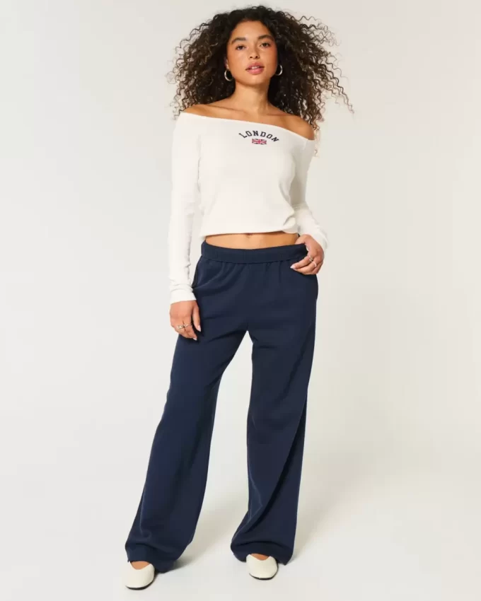 Helppo Off-the-Shoulder London Graphic T-paita Helppo Off-the-Shoulder London Graphic T-paita