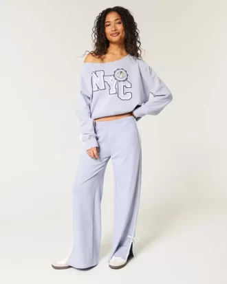 Helppo off-the-shoulder NYC Graphic -huppari