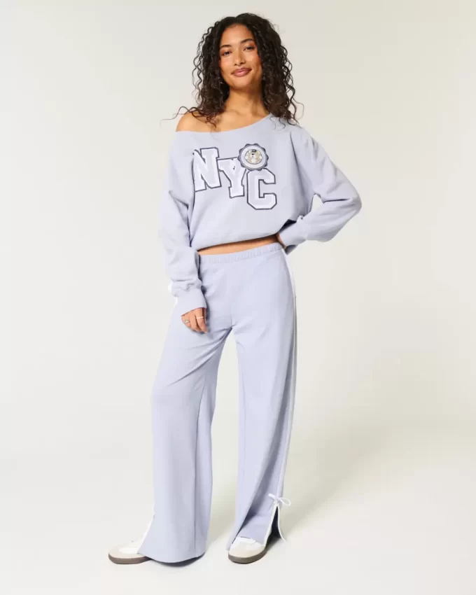 Helppo off-the-shoulder NYC Graphic -huppari Helppo off-the-shoulder NYC Graphic -huppari
