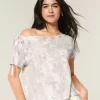 Helppo off-the-shoulder Tie Camo T-paita Helppo off-the-shoulder Tie Camo T-paita