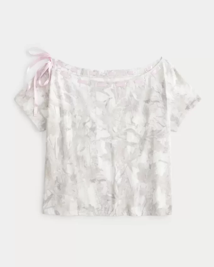 Helppo off-the-shoulder Tie Camo T-paita Helppo off-the-shoulder Tie Camo T-paita