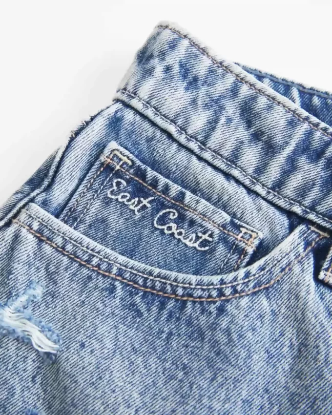 High Rise Medium Wash Shell Brodeeratut Baggy Denim shortsit 5″ High Rise Medium Wash Shell Brodeeratut Baggy Denim shortsit 5″