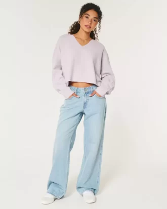 Hollister Comfy Cloud Box -kaula-aukkoinen villapaita