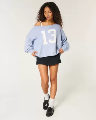 Hollister Comfy Cloud Easy Off-the-Shoulder Number Graphic -villapaita