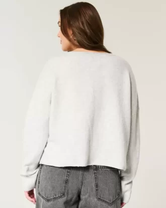 Hollister Comfy Cloud Graphic Notch Neck -neule