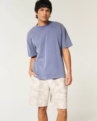 Hollister Feel Good -fleece-shortsit polven yläpuolella