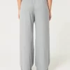 Hollister Livvy matalat leveälahkeiset housut Hollister Livvy matalat leveälahkeiset housut