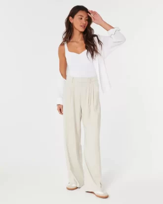 Hollister Livvy Ultra High-Rise leveälahkeiset housut