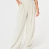 Hollister Livvy Ultra High-Rise leveälahkeiset housut Hollister Livvy Ultra High-Rise leveälahkeiset housut