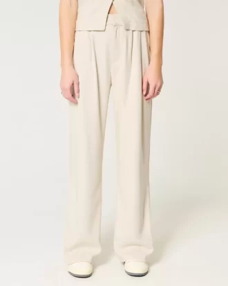 Hollister Livvy Ultra High-Rise leveälahkeiset housut